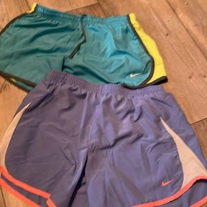 2 pairs of Nike shorts